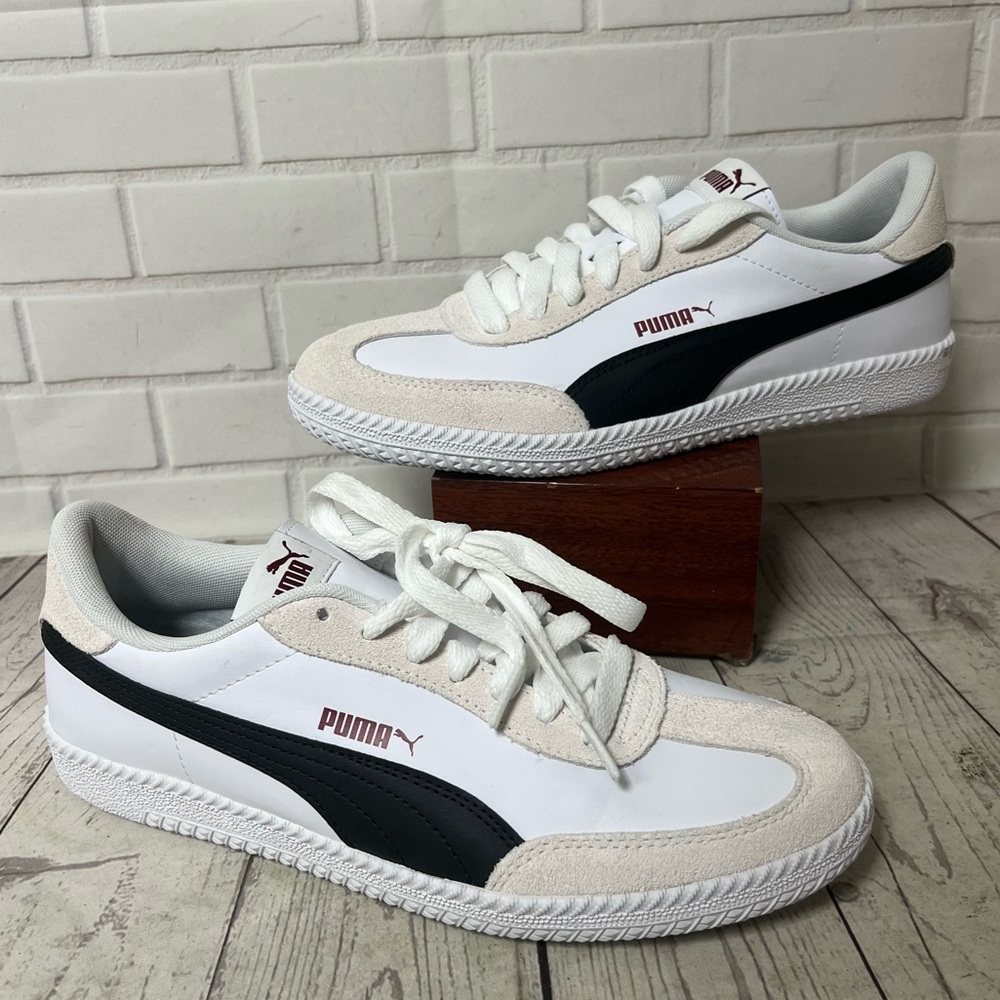 NEW Men Size 9 PUMA Astro Cup Casual Suede Classic Sneaker Soft Foam White FLAW
